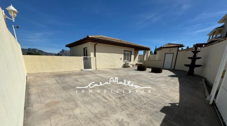 Аликанте - Callosa de Ensarriá - 513m2
