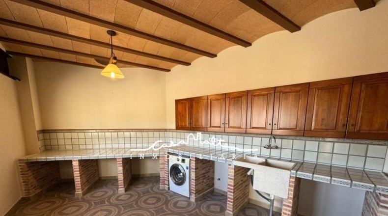 Аликанте - Callosa de Ensarriá - 513m2