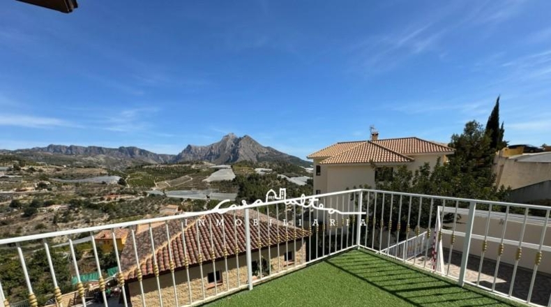 Аликанте - Callosa de Ensarriá - 513m2