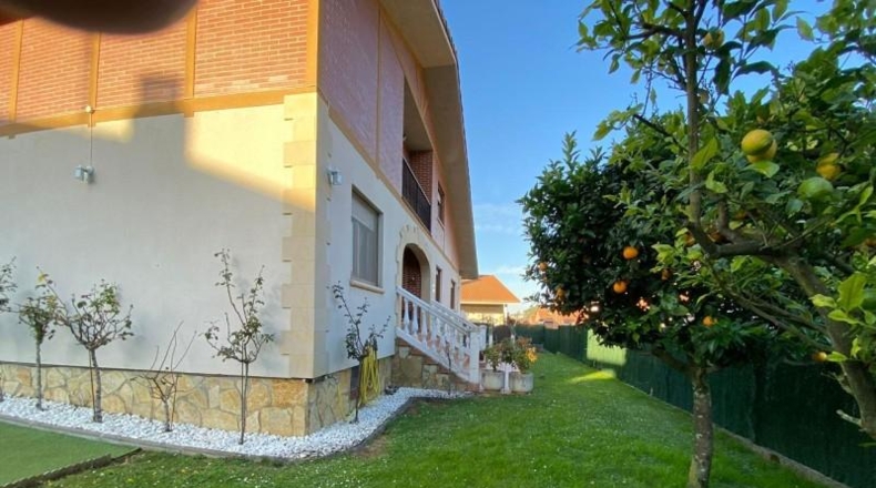 Cantabria - Castro-Urdiales - 428m2