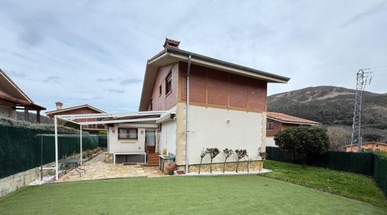 Cantabria - Castro-Urdiales - 428m2