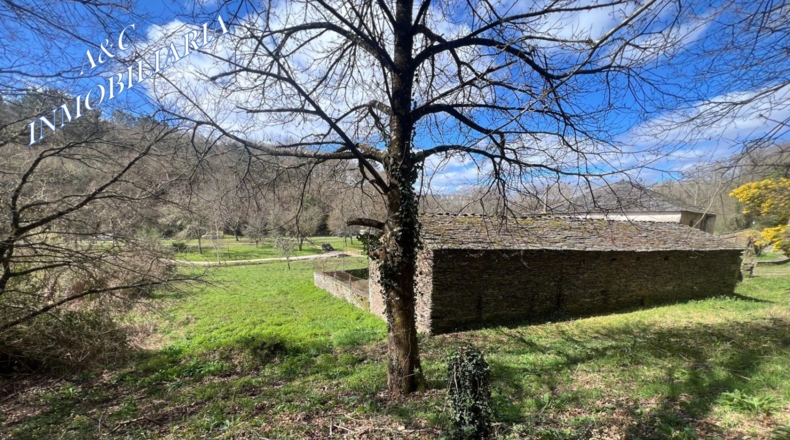 Луго - Lugo - 2324m2