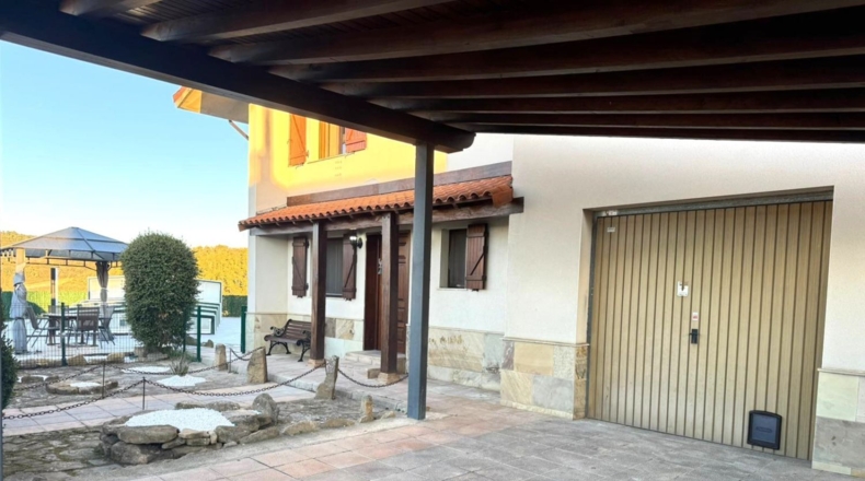 Navarre - Olóriz - 469m2