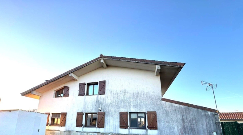 Navarre - Olóriz - 469m2