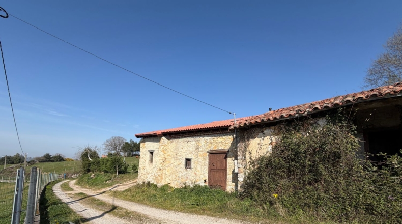Asturias - San Pedro La Figarona - 9608m2