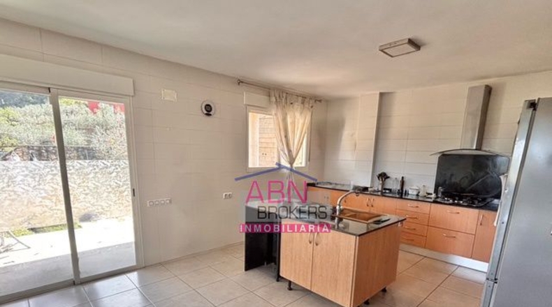 Valencia - Adzaneta de Albaida - 650m2