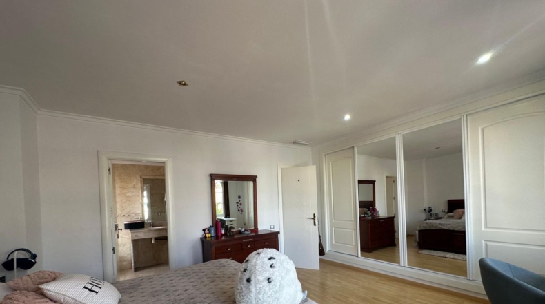 Valencia - La Eliana - 1100m2