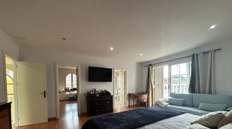Valencia - La Eliana - 1100m2