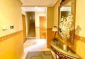 Chalet adosado con terreno en venta en la España, Elda, ref: TR394433 foto