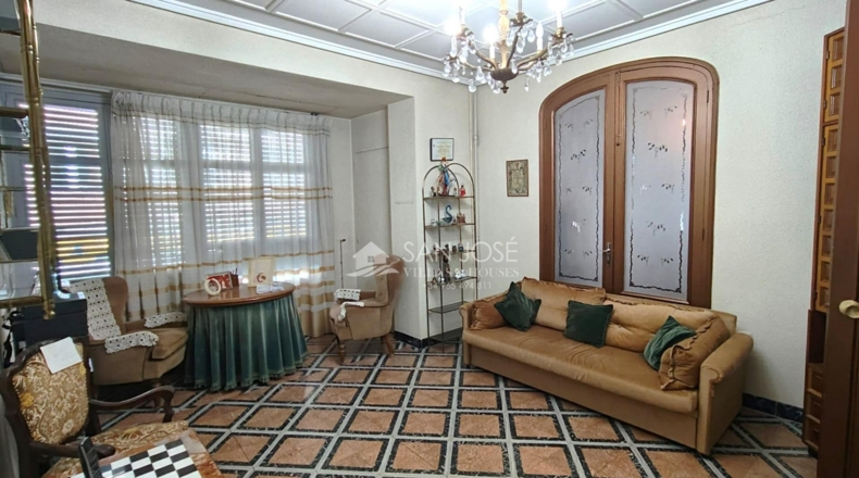 Alicante - Novelda - 590m2