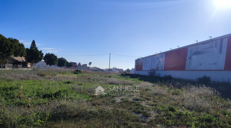 Alicante - Redován - 1685m2