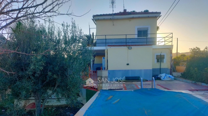 Alicante - Novelda - 1715m2