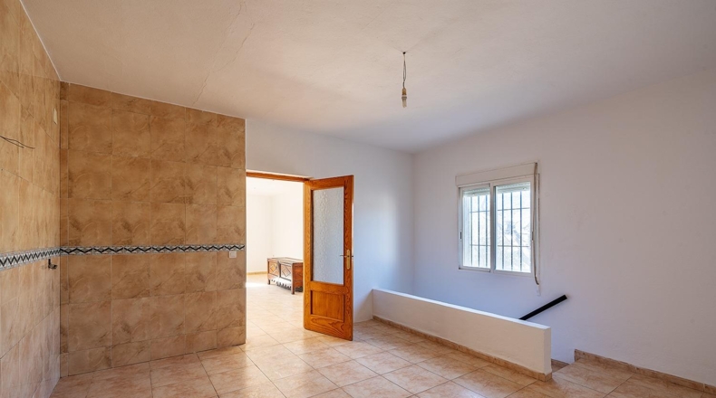 Granada - Cortes de Baza - 800m2