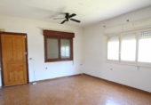 Chalet independiente con terreno en venta en la España, Torrevieja, ref: TR394367 foto