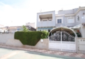 Xalet adossat amb terreny en venda a la España, Torrevella, ref.: TR394366 foto