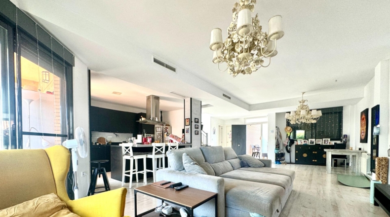 Valencia - La Eliana - 592m2
