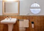 Chalet independiente con terreno en venta en la España, Castellnovo, ref: TR400336 foto
