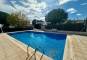 Отдельно стоящий дом с участком на продажу в городе el Vendrell Фото
