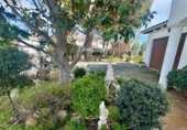 Отдельно стоящий дом с участком на продажу в городе el Vendrell Фото