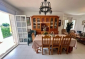 Отдельно стоящий дом с участком на продажу в городе el Vendrell Фото
