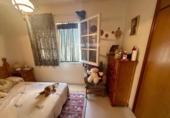 Отдельно стоящий дом с участком на продажу в городе el Vendrell Фото