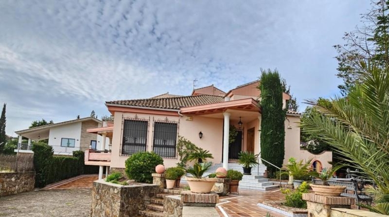 Cordova - Córdoba - 2220m2