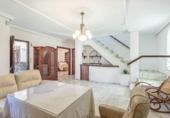 Отдельно стоящий дом с участком на продажу в городе Fonelas Фото