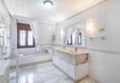 Отдельно стоящий дом с участком на продажу в городе Fonelas Фото