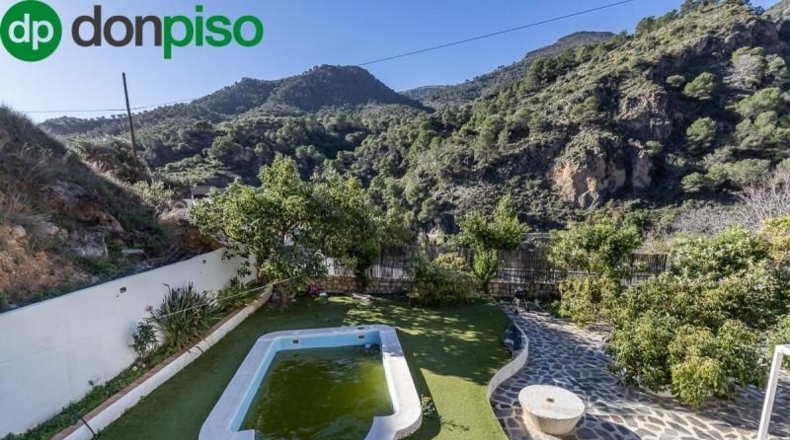 Granada - Vélez de Benaudalla - 5536m2