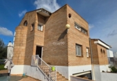 Chalet independiente con terreno en venta en la España, Alpicat, ref: TR401011 foto