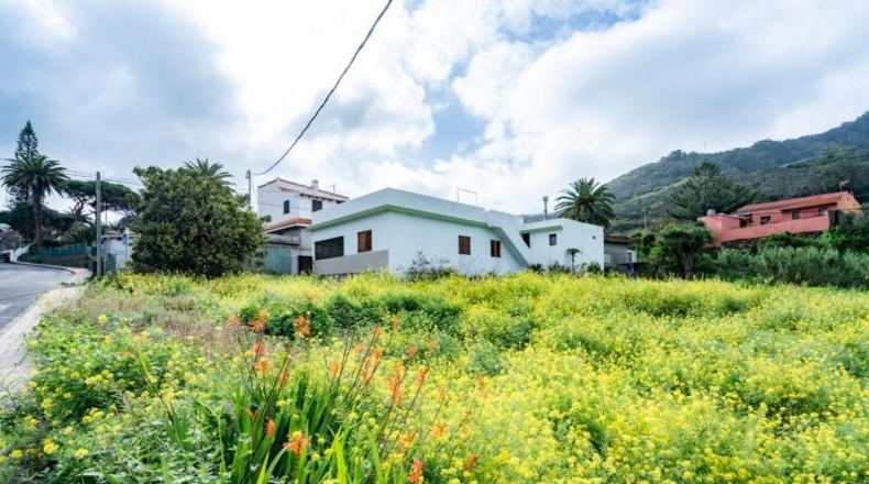 Santa Cruz de Tenerife - Tegueste - 2015m2