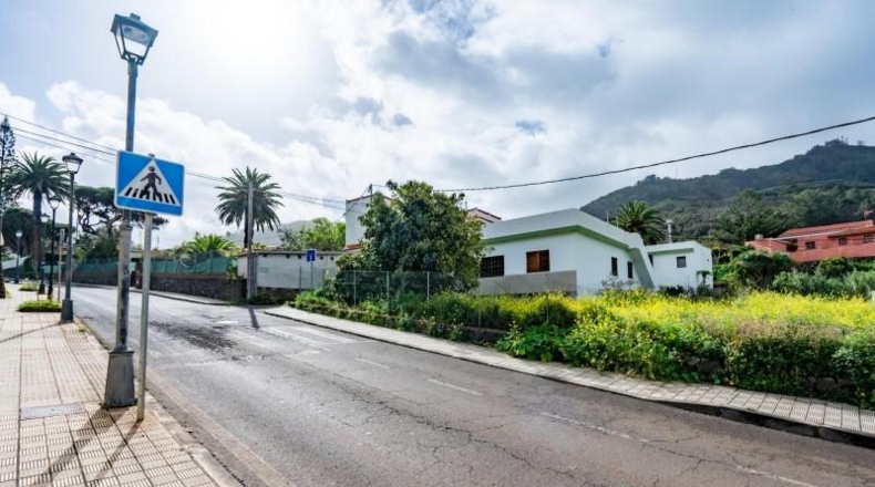 Santa Cruz de Tenerife - Tegueste - 2015m2