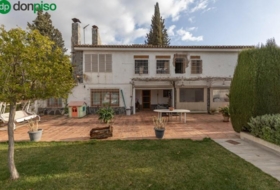 Guadix 890&nbsp;м²