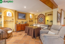 Guadix 890&nbsp;м²