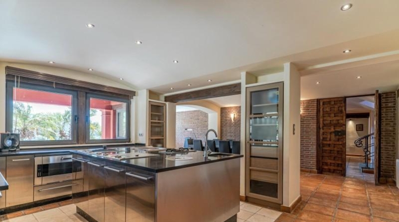 Granada - Almuñécar - 12000m2