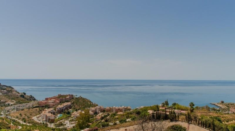 Granada - Almuñécar - 12000m2
