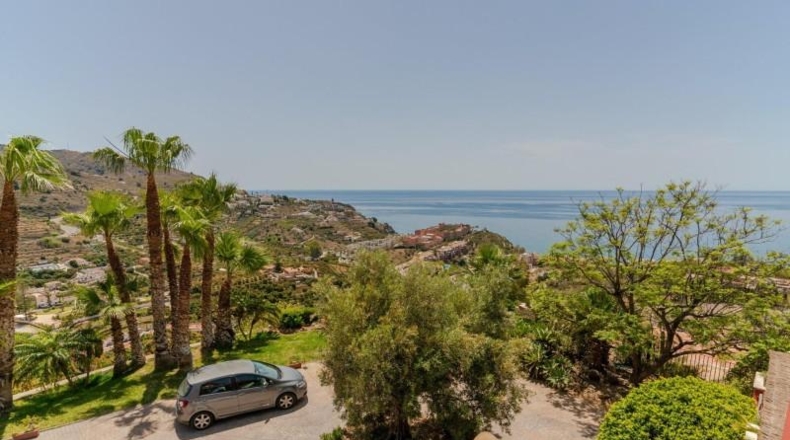 Granada - Almuñécar - 12000m2