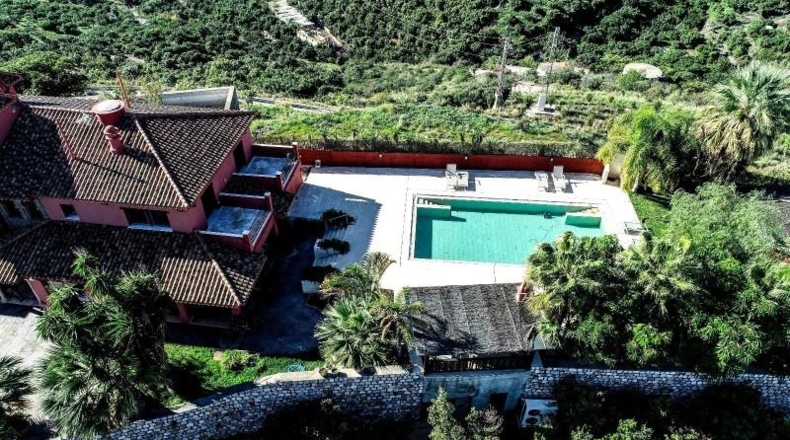 Granada - Almuñécar - 12000m2