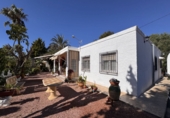 Xalet independent amb terreny en venda a Crevillent ref.: TR395167 foto