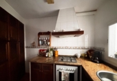 Дом с участком на продажу в городе Grazalema. Фото
