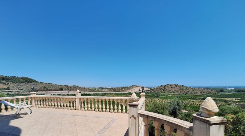 Valencia - Oliva - 600m2