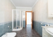 Дом с участком на продажу в городе Vélez-Málaga Фото