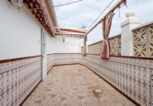 Дом с участком на продажу в городе Vélez-Málaga Фото