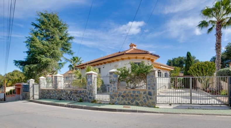 Alicante - Pilar de la Horadada - 809m2