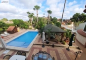 Chalet independiente con terreno en venta en la España, San Vicente del Raspeig, ref: TR401274 foto
