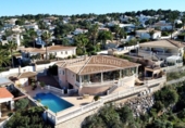 Xalet independent amb terreny en venda a la España, Dénia, ref.: TR401276 foto