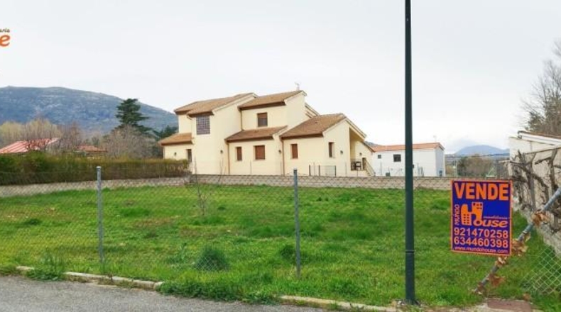 Segovia - Ortigosa del Monte - 616m2