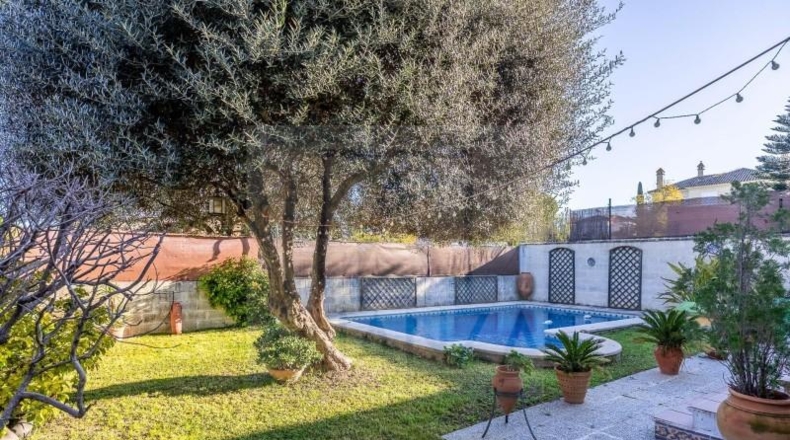 Sevilla - Valencina de la Concepción - 345m2