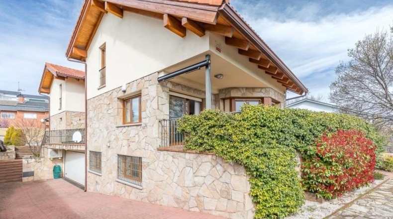 Comunidad de Madrid - Guadarrama - 628m2