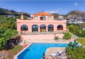 Chalet independiente con terreno en alquiler en la España, Benalmádena, ref: TR398420 foto